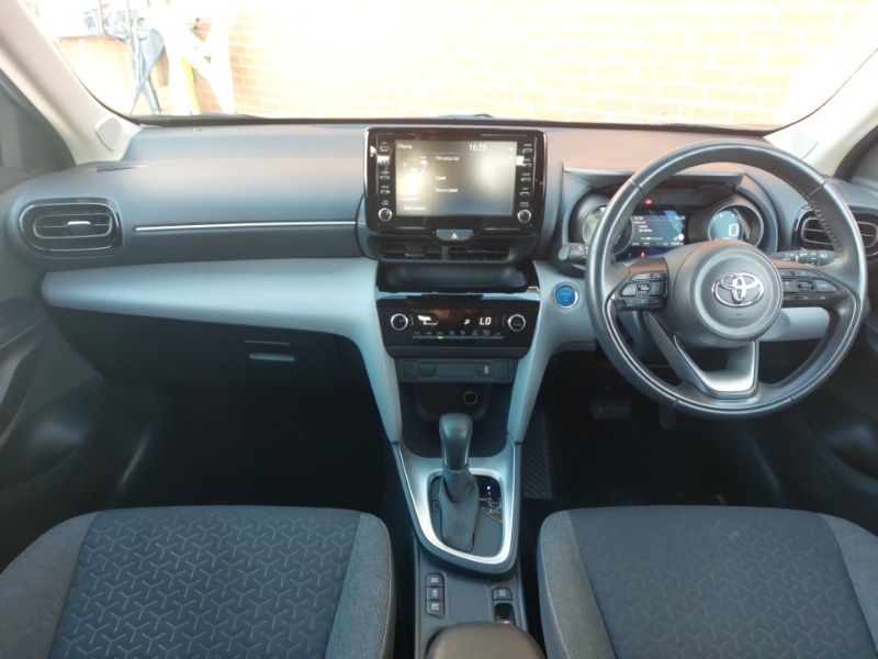 Used Toyota Yaris Cross 2022 for sale - 75988655: Photo 2