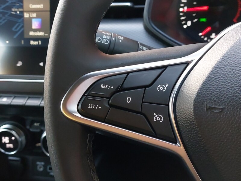 Used Renault Clio 2021 for sale - 77273216: Photo 11