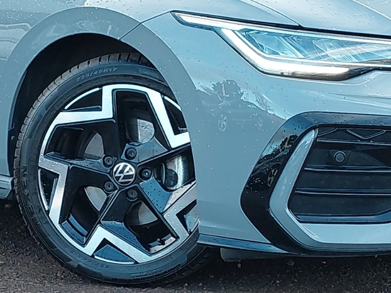 Used Volkswagen Golf 2024 for sale - 76529079: Photo 9