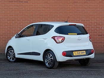 Used Hyundai i10 2018 for sale - 77722188: Photo