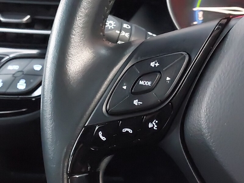 Used Toyota C-HR 2023 for sale - 77509308: Photo 11