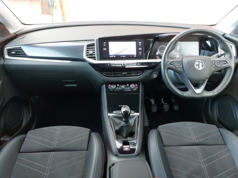 Used Vauxhall Grandland 2023 for sale - 76763870: Photo 2