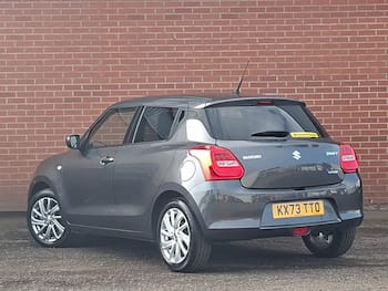 Used Suzuki Swift 2023 for sale - 79799596: Photo