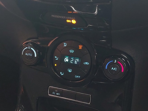 Used Ford Fiesta 2015 for sale - 76183345: Photo 14