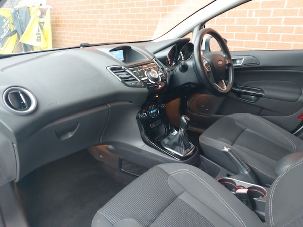 Used Ford Fiesta 2015 for sale - 76183345: Photo 5