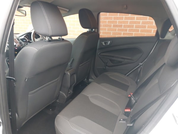 Used Ford Fiesta 2015 for sale - 76183345: Photo 6