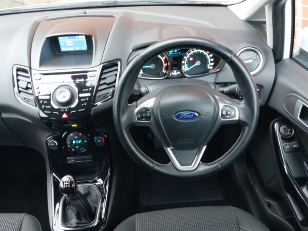 Used Ford Fiesta 2015 for sale - 76183345: Photo 7