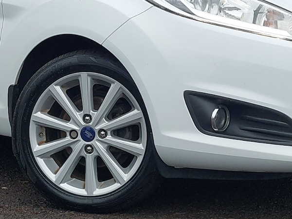 Used Ford Fiesta 2015 for sale - 76183345: Photo 9