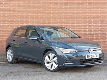 Volkswagen - Golf