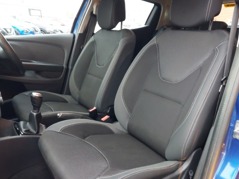 Used Renault Clio 2017 for sale - 76964159: Photo 12