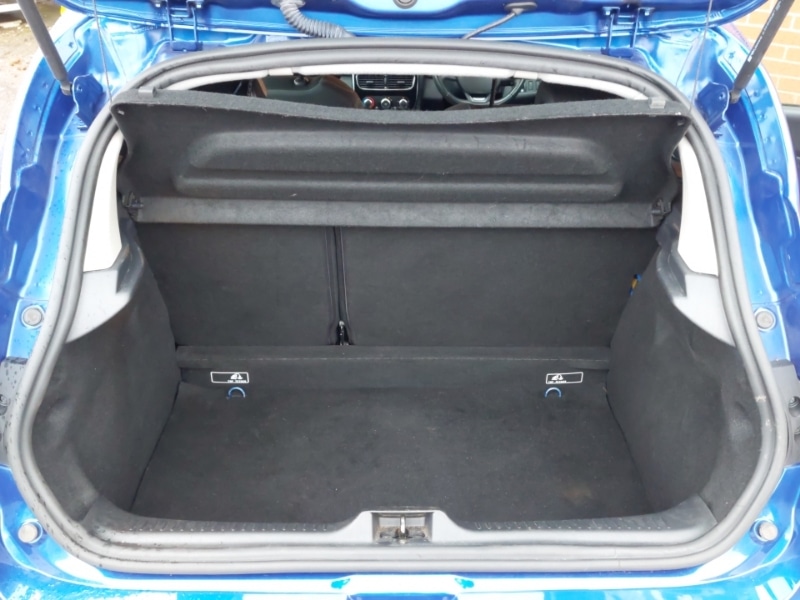 Used Renault Clio 2017 for sale - 76964159: Photo 8