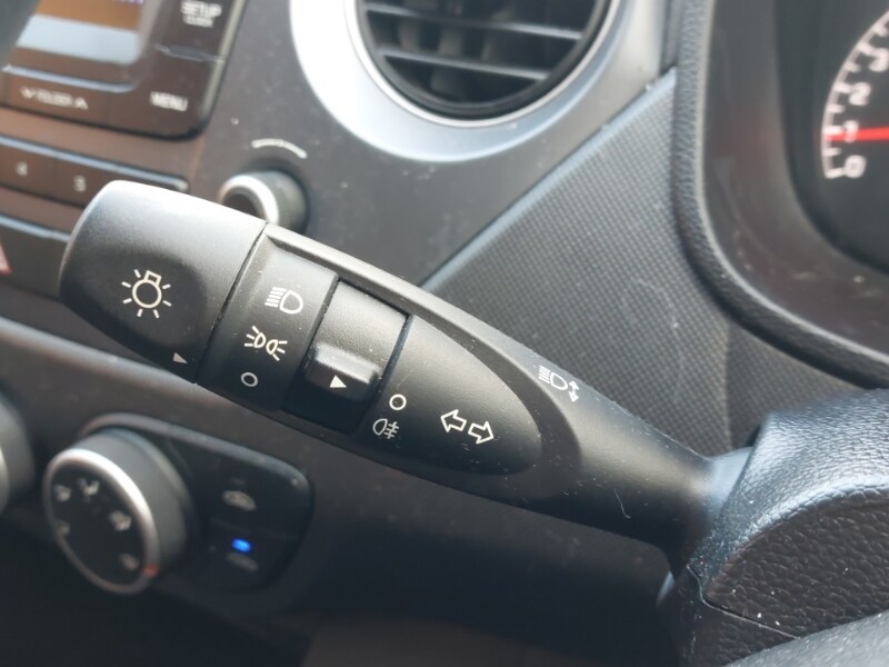 Used Hyundai i10 2018 for sale - 77325014: Photo 14