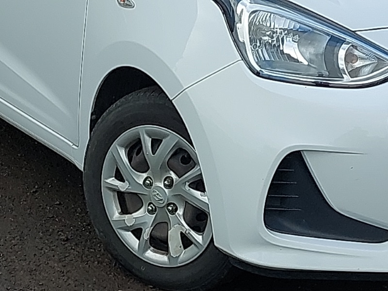 Used Hyundai i10 2018 for sale - 77325014: Photo 9