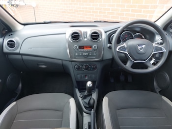 Used Dacia Sandero Stepway 2019 for sale - 78567850: Photo