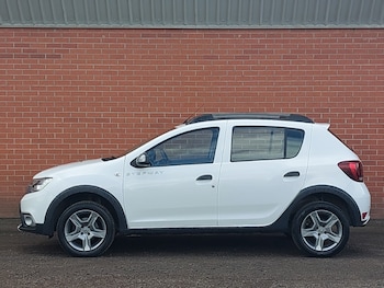 Used Dacia Sandero Stepway 2019 for sale - 78567850: Photo