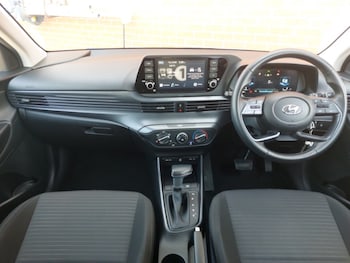 Used Hyundai i20 2022 for sale - 78700389: Photo