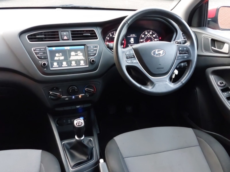 Used Hyundai i20 2018 for sale - 77644614: Photo 13