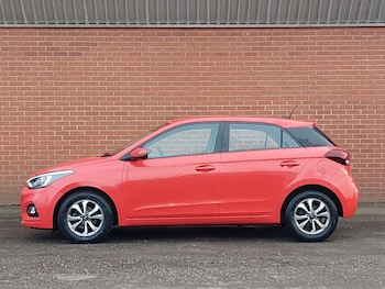 Used Hyundai i20 2018 for sale - 77644614: Photo