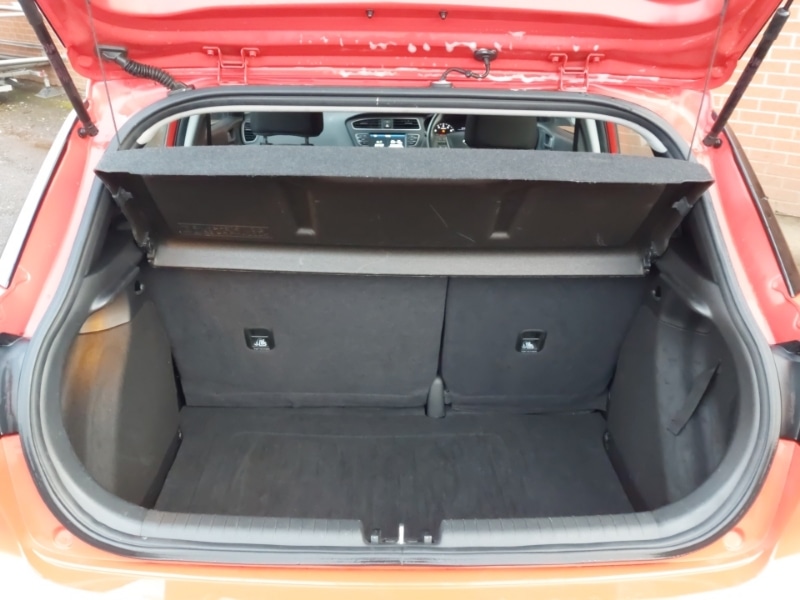 Used Hyundai i20 2018 for sale - 77644614: Photo 8