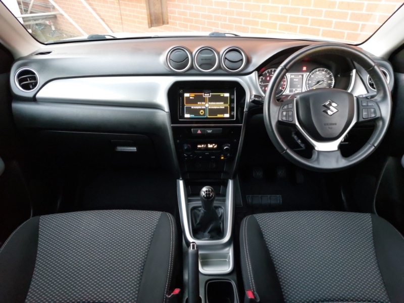 Used Suzuki Vitara 2015 for sale - 77265670: Photo 2