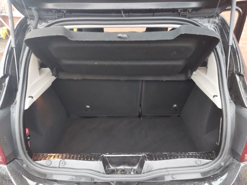 Used Dacia Sandero Stepway 2017 for sale - 76721835: Photo 8