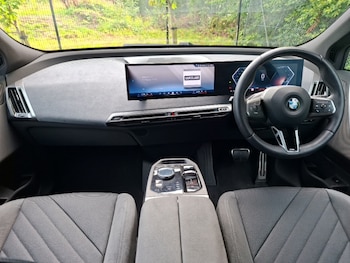 Used BMW iX 2025 for sale - 79486141: Photo