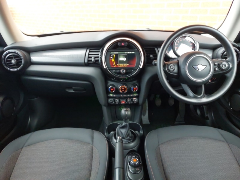 Used MINI Hatch 2020 for sale - 76827184: Photo 2