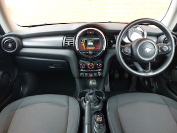 Used MINI Hatch 2020 for sale - 76827184: Photo