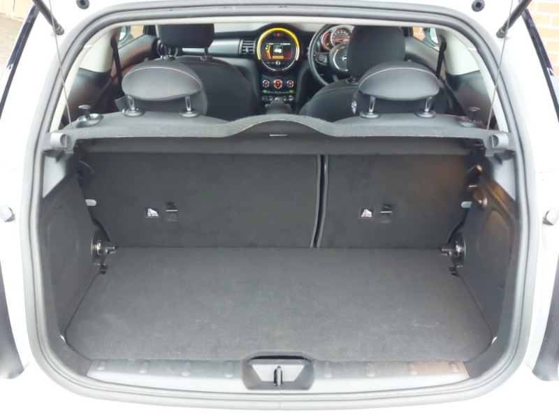 Used MINI Hatch 2020 for sale - 76827184: Photo 8