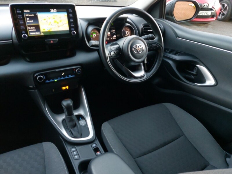 Used Toyota Yaris 2022 for sale - 77678104: Photo 17