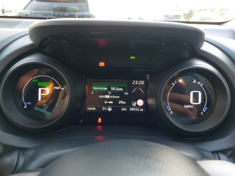 Used Toyota Yaris 2022 for sale - 77678104: Photo 19