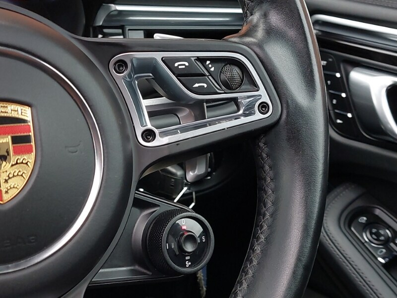 Used Porsche Macan 2020 for sale - 77678200: Photo 10