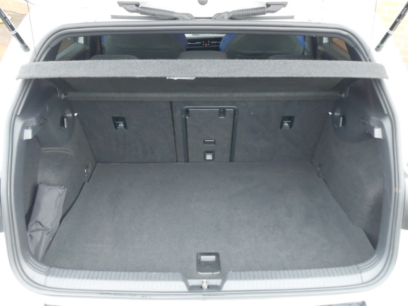 Used Volkswagen Golf 2022 for sale - 77623536: Photo 8