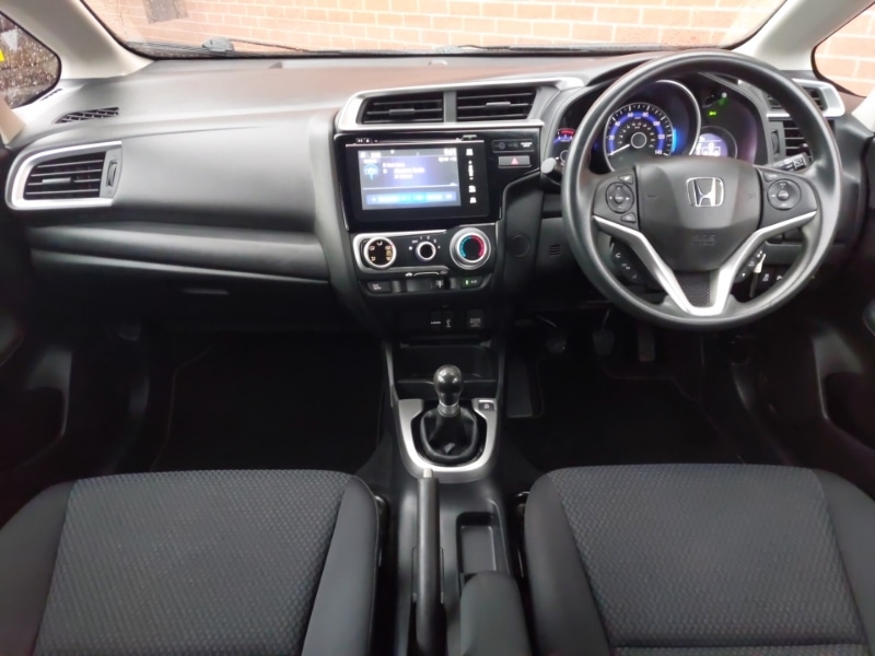 Used Honda Jazz 2018 for sale - 77197899: Photo 2