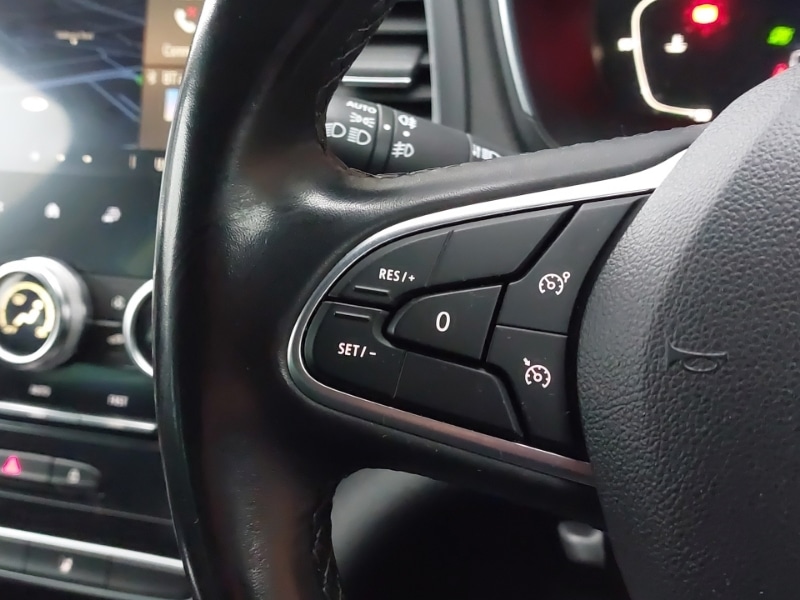 Used Renault Megane 2021 for sale - 77767441: Photo 11