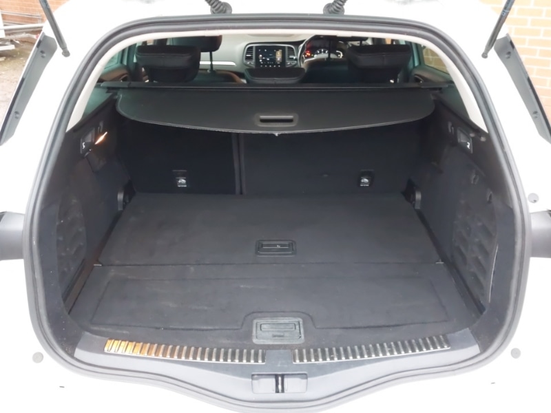 Used Renault Megane 2021 for sale - 77767441: Photo 8