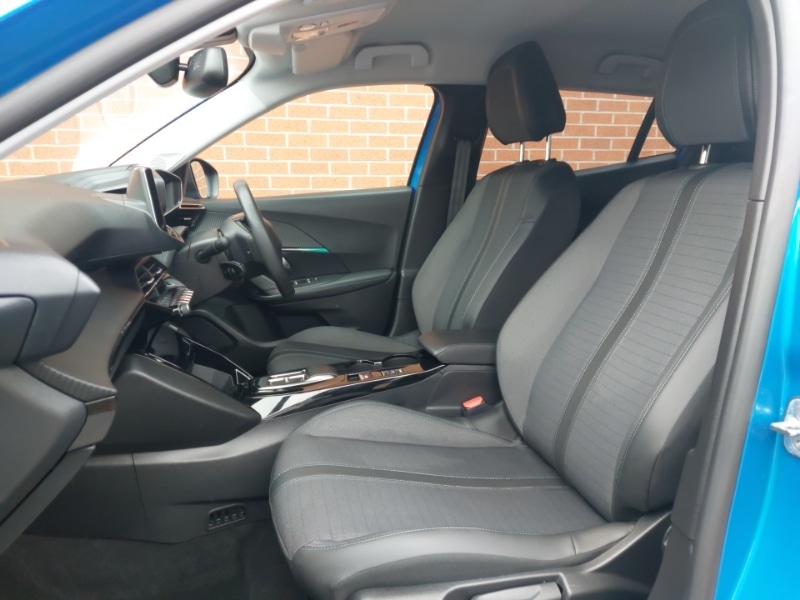 Used Peugeot 2008 2022 for sale - 76380451: Photo 5