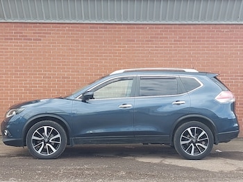 Used Nissan X-Trail 2017 for sale - 79455138: Photo