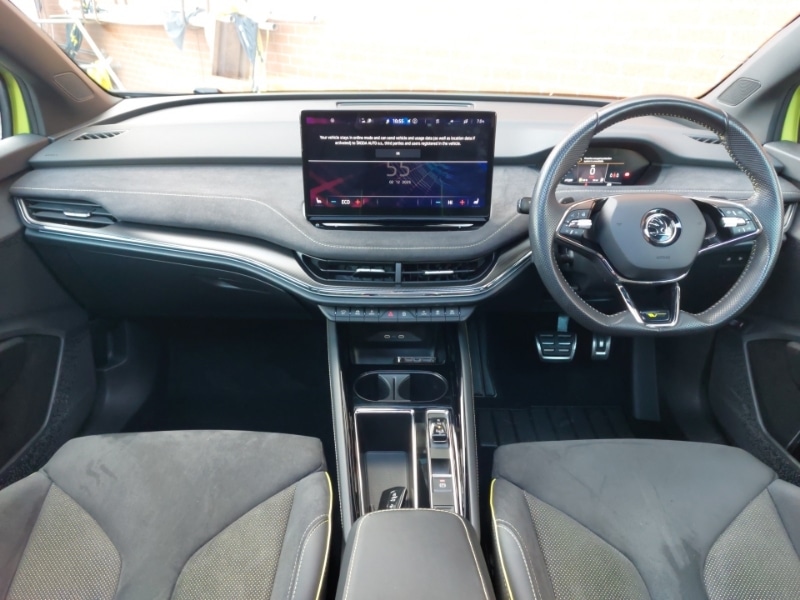 Used Skoda Enyaq 2024 for sale - 76839221: Photo 2