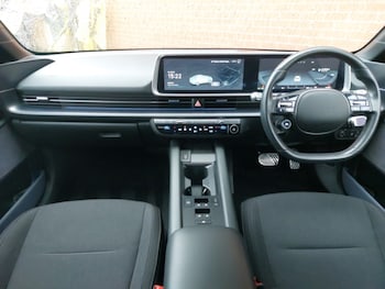 Used Hyundai IONIQ 6 2023 for sale - 76456057: Photo