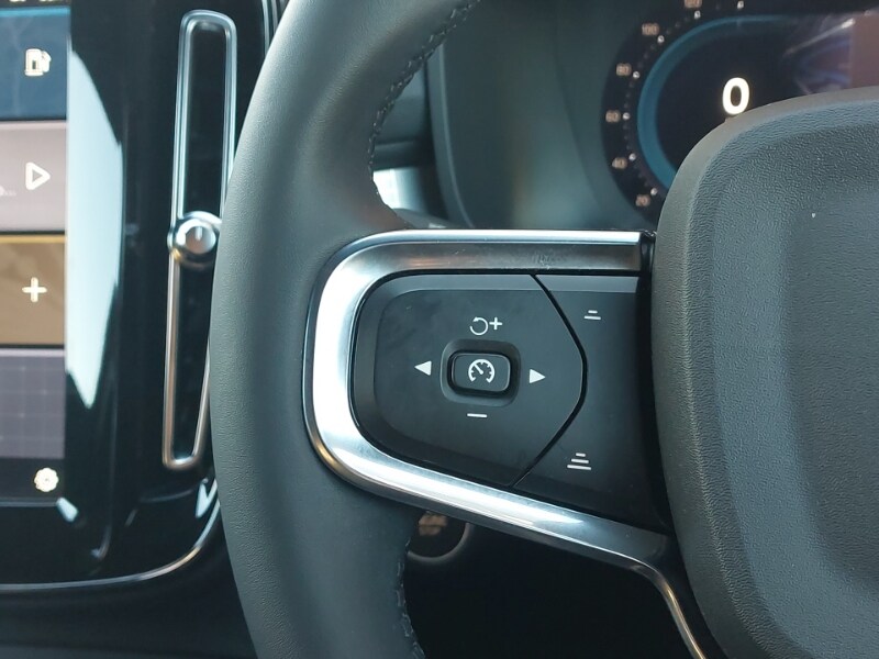 Used Volvo XC40 2022 for sale - 76403676: Photo 11