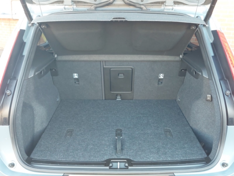 Used Volvo XC40 2022 for sale - 76403676: Photo 8