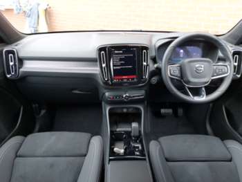 Used Volvo XC40 2024 for sale - 75120752: Photo