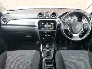 Used Suzuki Vitara 2023 for sale - 77656926: Photo