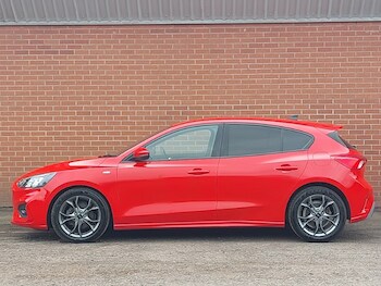 Used Ford Focus 2021 for sale - 78595150: Photo