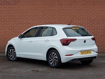 Used Volkswagen Polo 2022 for sale - 77142030: Photo
