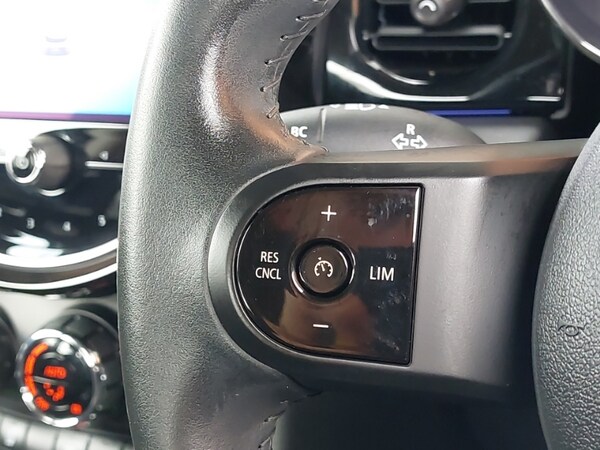 Used MINI Hatch 2023 for sale - 76120938: Photo 11