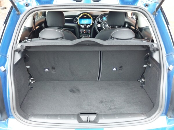Used MINI Hatch 2023 for sale - 76120938: Photo 8
