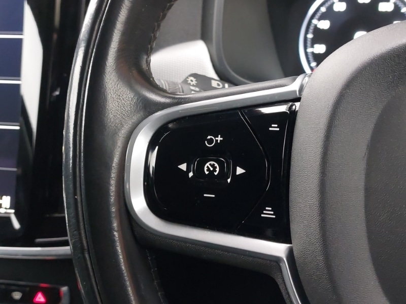 Used Volvo V90 2017 for sale - 77142042: Photo 11