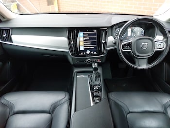 Used Volvo V90 2017 for sale - 77142042: Photo